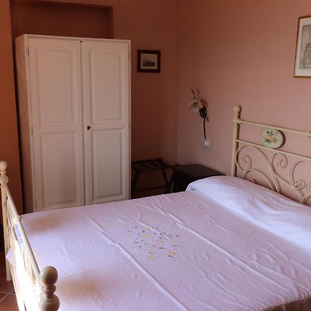 Agrestis Domus Pension San Giovanni a Piro Buitenkant foto